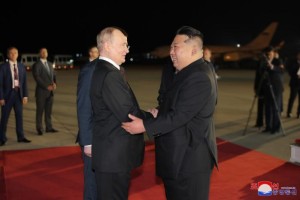 朝中社：俄罗斯总统普京到底朝鲜举行国事拜访（图）